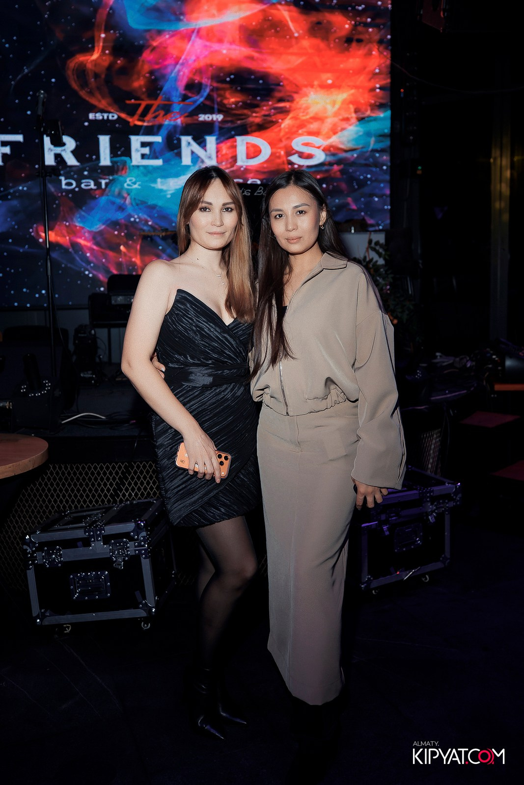 FRIENDS BAR & TERRACE. КИПЯТКОМ АЛМАТЫ!