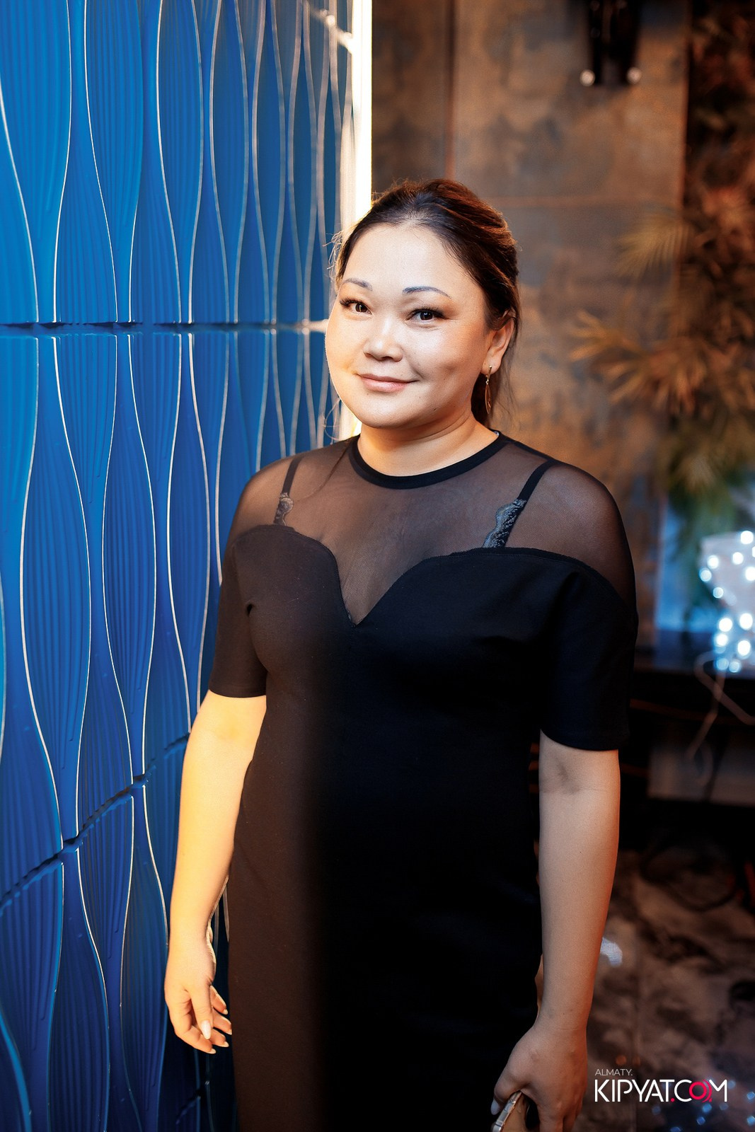 БАР ПАНАЕХАЛИ НА ТОЛЕ БИ. КИПЯТКОМ АЛМАТЫ!