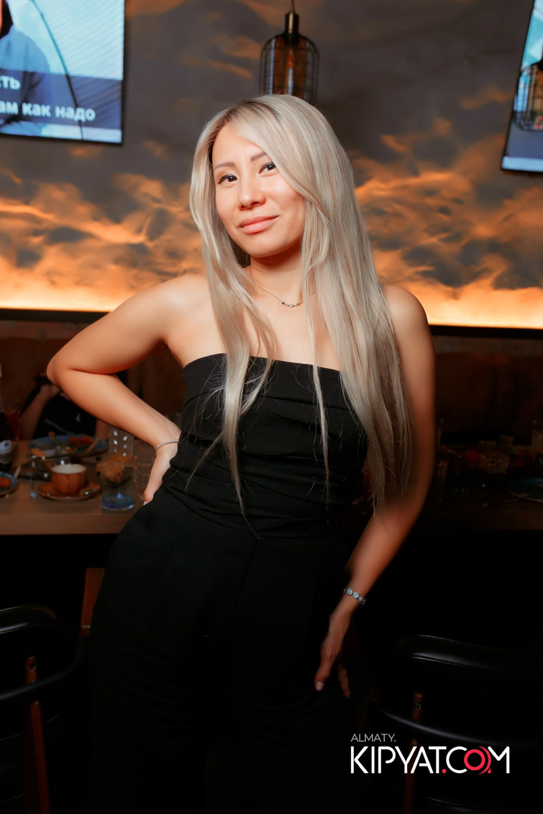 SPACE LOUNGE BAR. КИПЯТКОМ АЛМАТЫ!