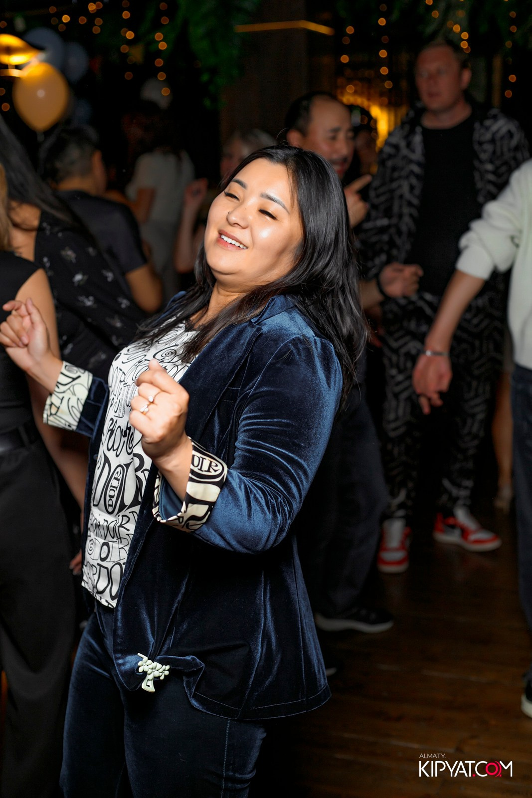 MUNCHEN PUB. КИПЯТКОМ АЛМАТЫ!