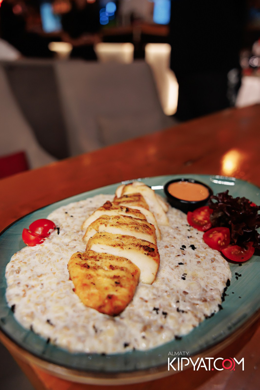 MYATA LOUNGE НА МЕНДИКУЛОВА 6 ЛЕТ. КИПЯТКОМ АЛМАТЫ!