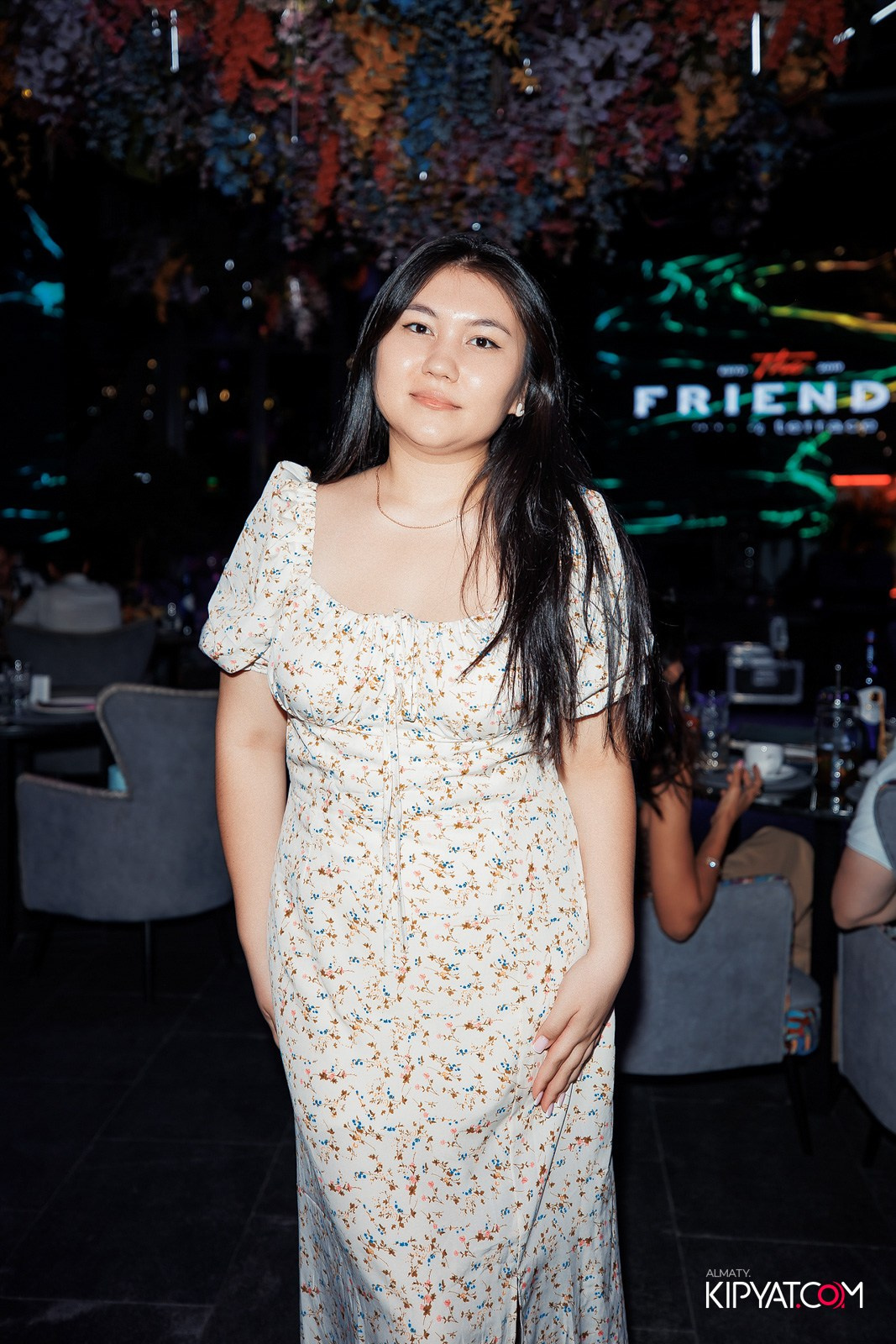 FRIENDS BAR & TERRACE. КИПЯТКОМ АЛМАТЫ!