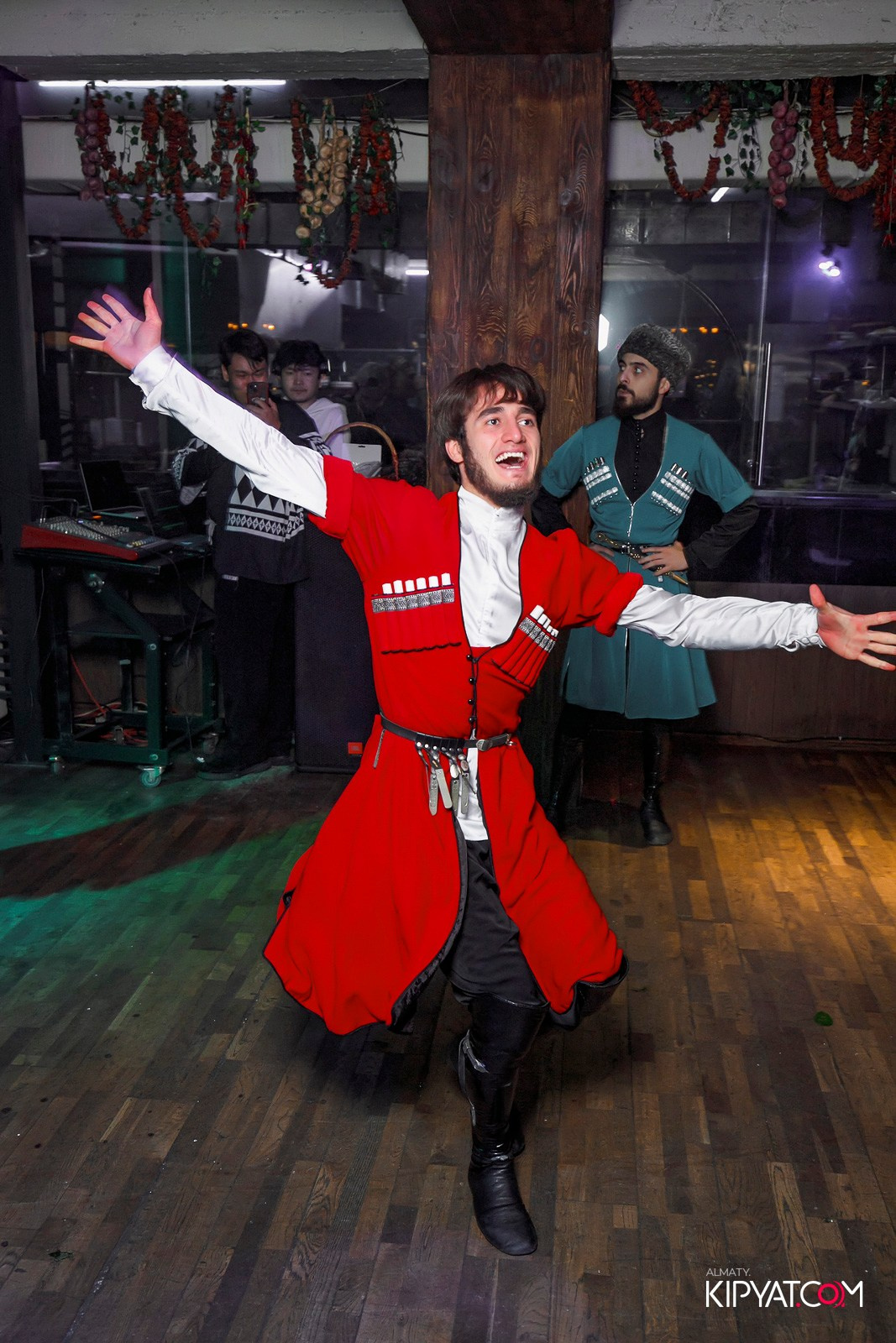 ВАХТАНГУРИ. КИПЯТКОМ АЛМАТЫ! Фотосъемка мероприятий в Алматы