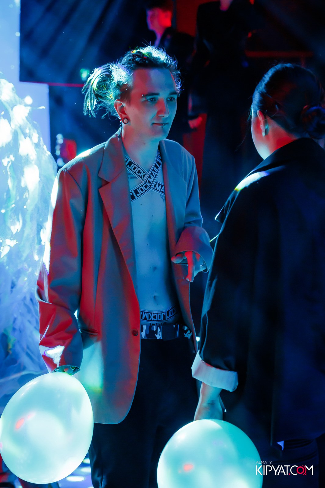 НОЧНОЙ КЛУБ ICON. КИПЯТКОМ АЛМАТЫ!