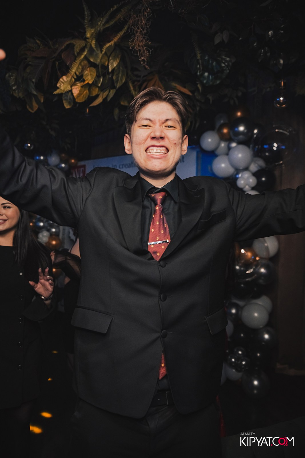 ДОРОГАЯ, Я НЕ ПИЛ. КИПЯТКОМ АЛМАТЫ!