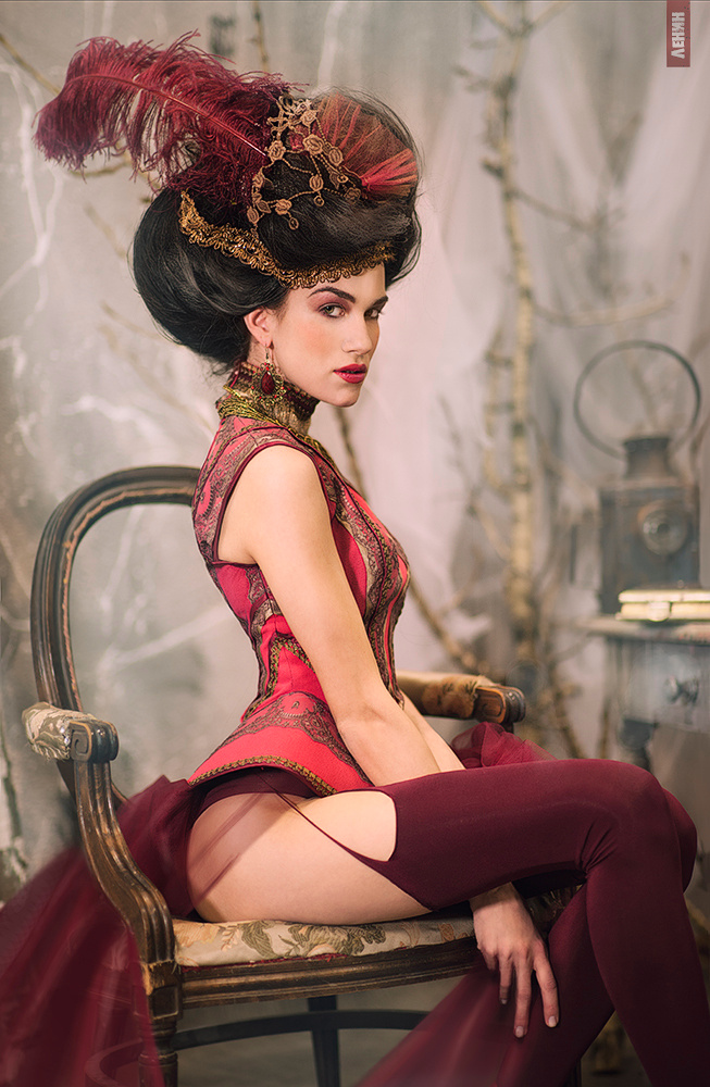 миссис Анхен...