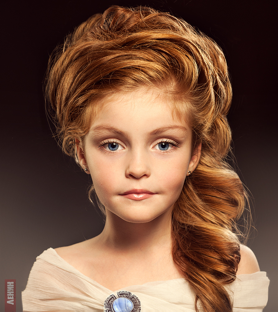 серебряная брошь...