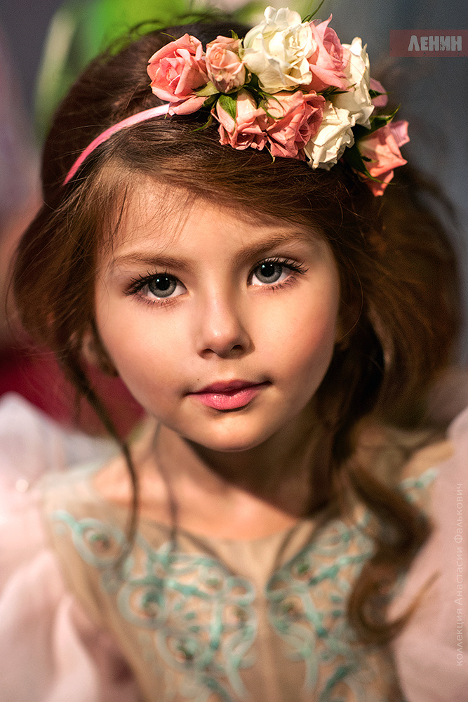 Бумажные цветы...