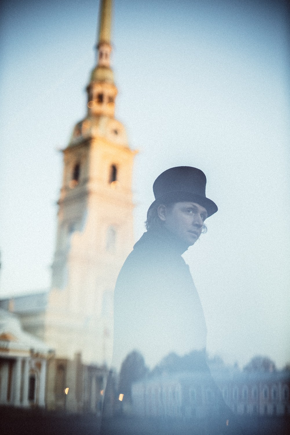 Кинотеатр. Фотограф Михаил Ряховский