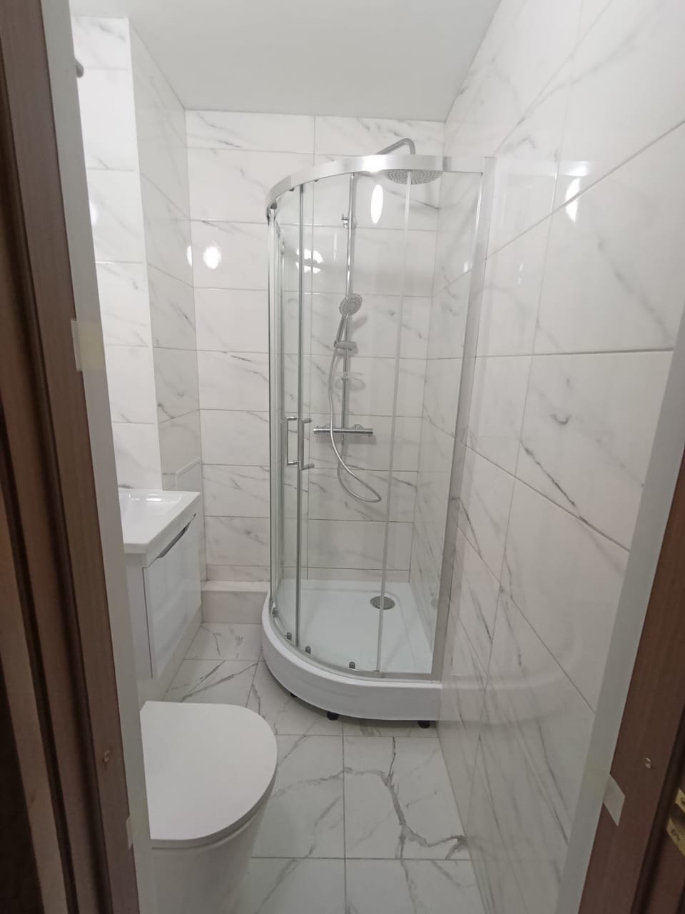 Ванная комната (ул. Андрея Адо д. 16). Ремонт санузла, туалета, ванной под ключ в Казани. Укладка плитки