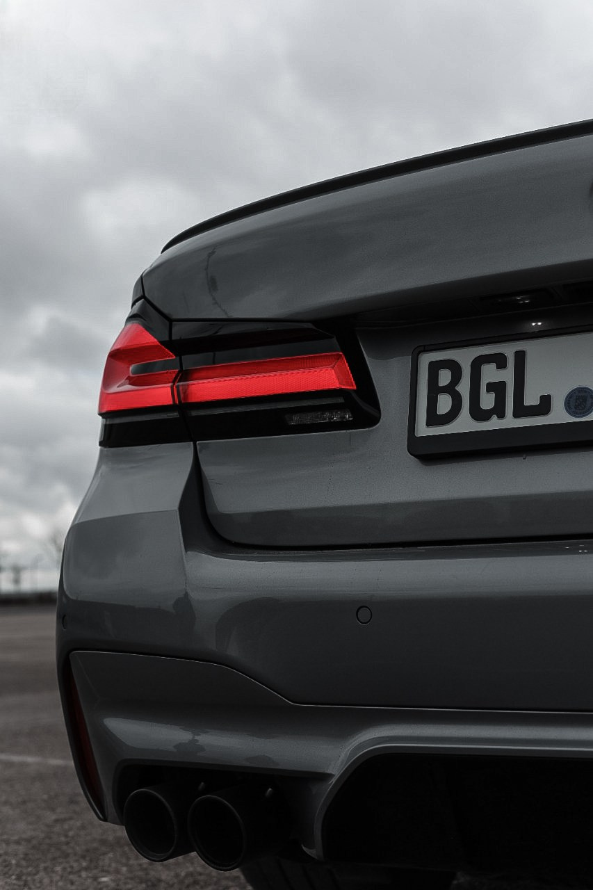 𝐵𝑀𝒲 𝑀5. Wedding Photographer from St.Petersburg