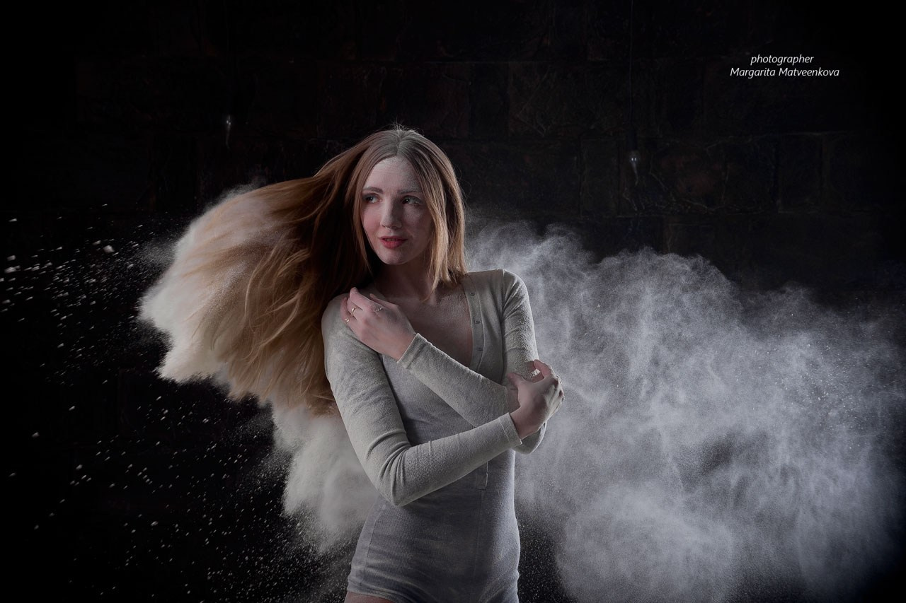 Съёмка с мукой 2. Женский фотограф Крещение Венчание Москва Брянск