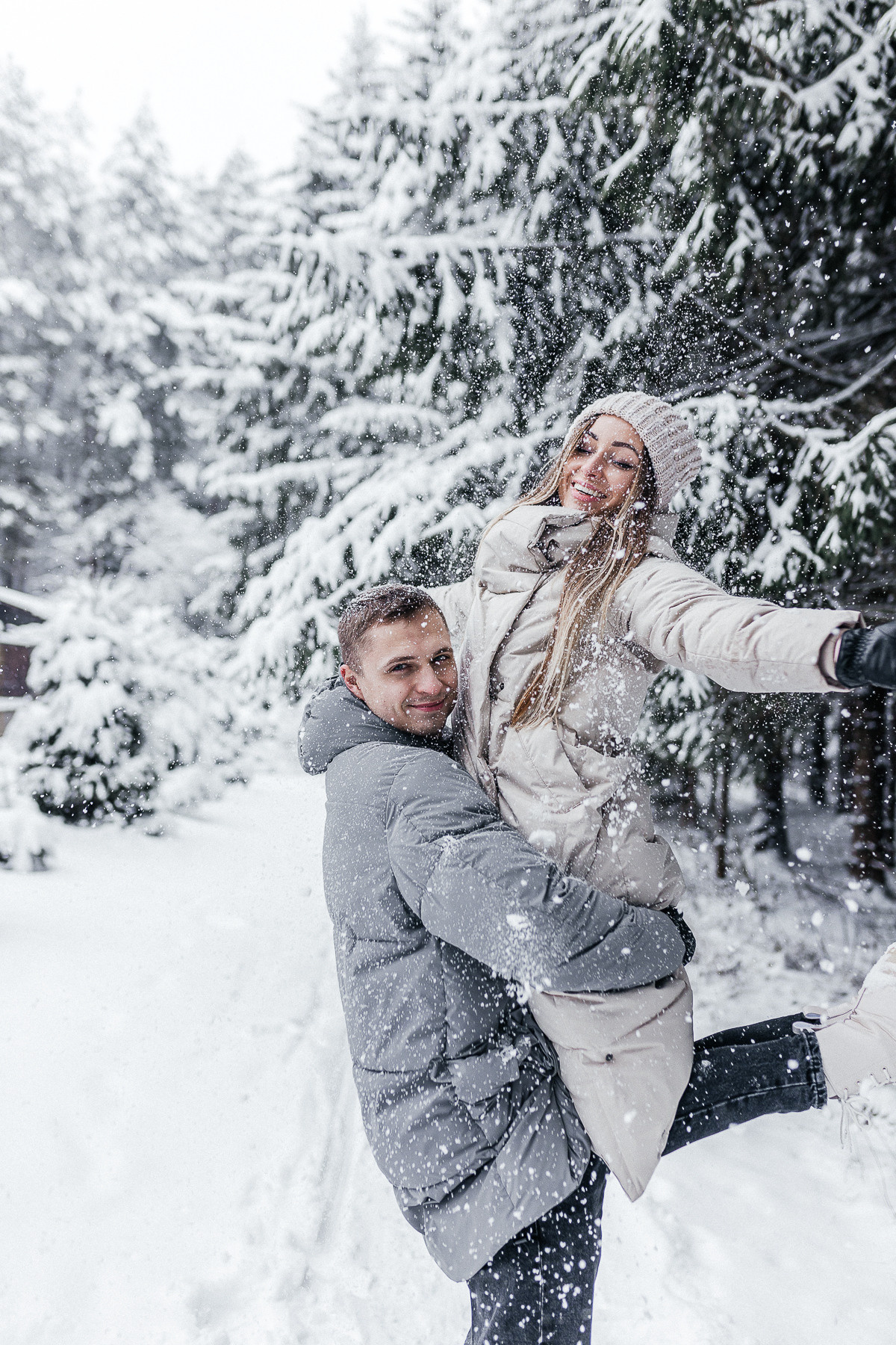 Lovestory в снежном лесу под минском. Алёна Берёзка фотограф Минск