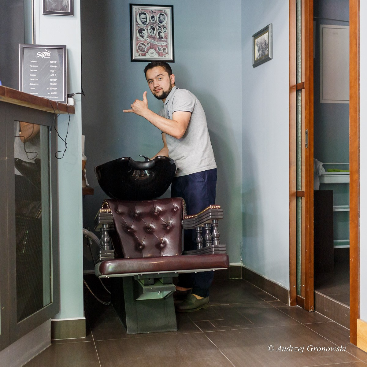 Barbershops. A. Gronowski — Portrait female photographer in Kaliningrad | Portraits, Nude