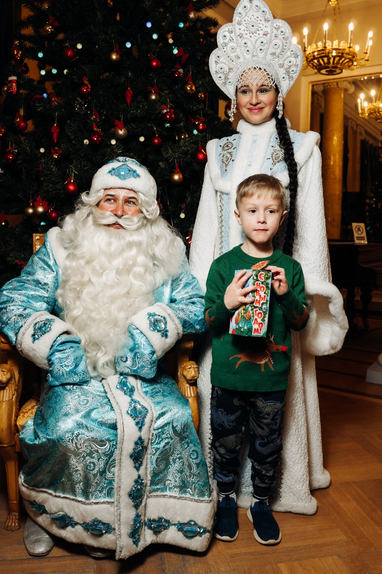 Дети | Новогодняя елка. Репортажный фотограф Санкт-Петербург