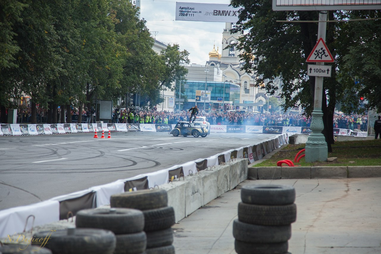 Nissan Nissmo Drive. Профессиональный фотограф Дугинов Николай | Екатеринбург