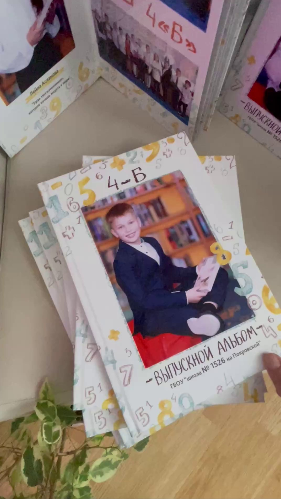 Видео обзор альбомов. Школьный фотограф Олеся Галатова