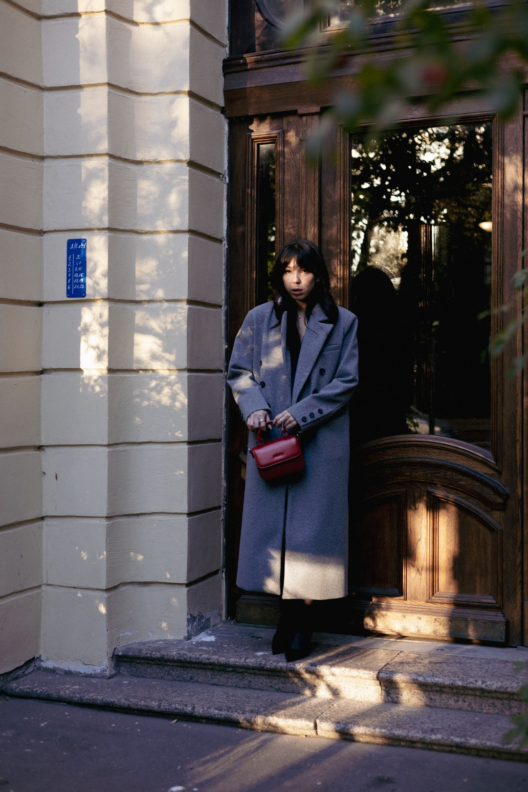 Street Kira. Юлия Астра: Фотограф в Санкт-Петербурге. Снимаю женские портреты, уличные съёмки в Петербурге и людей с их собаками