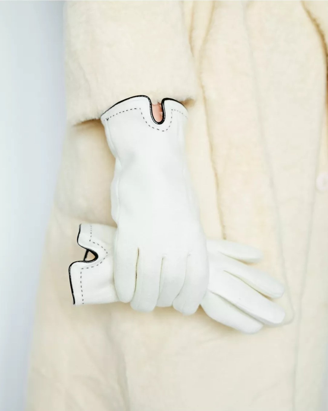 Карнавальные костюмы, вечерние и свадебные платья аренда посуточно, прокат в Жуковском. Одежда для фотосессий, аксессуары. Фотограф для маркетплейсов, фотоуслуги в Жуковском Татьяна Марсуверских