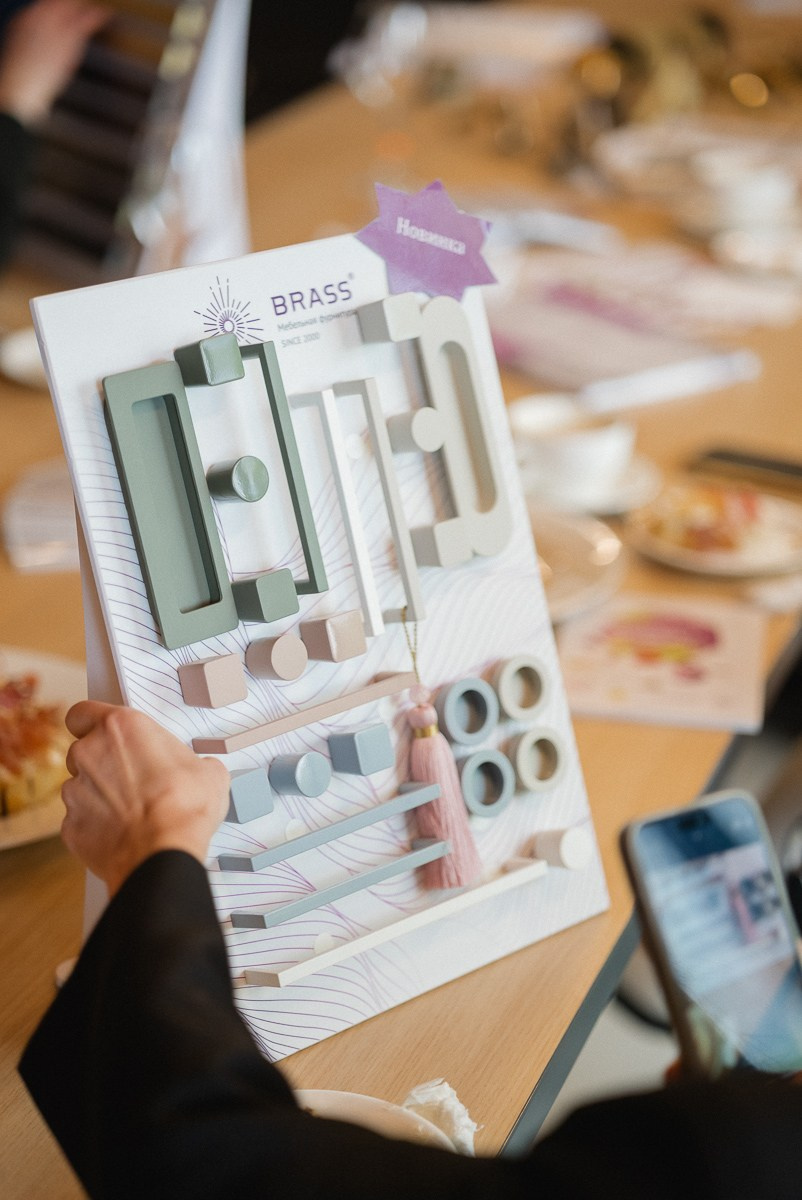 Презентация компании BRASS | Фурнитура, которая вдохновляет. ВУД ТВОРЕЦ мебельная фабрика|ТВОРЕЦ студия мебели