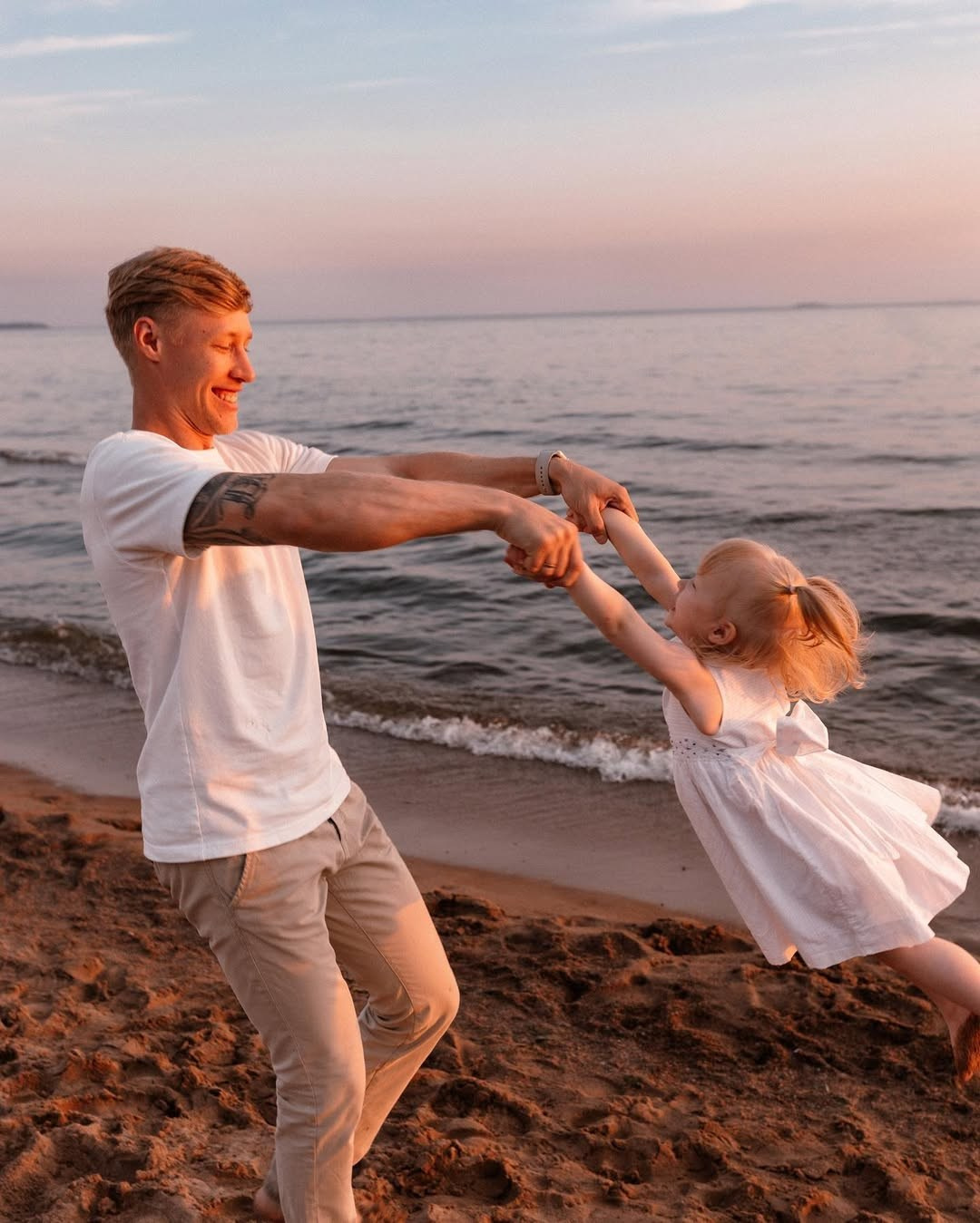 Семейная фотосессия на пляже. Фотограф Евгения Чернышева