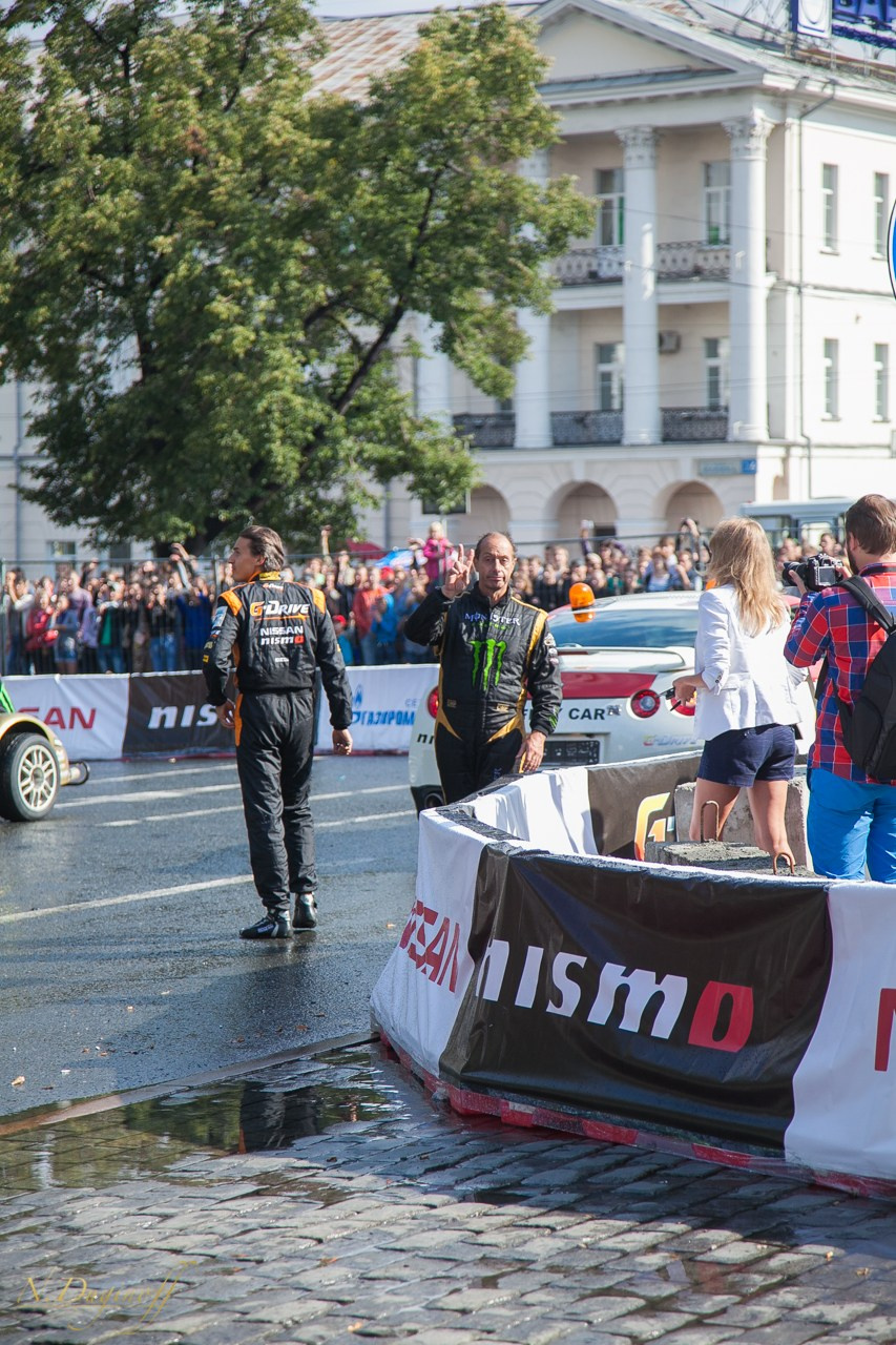 Nissan Nissmo Drive. Профессиональный фотограф Дугинов Николай | Екатеринбург