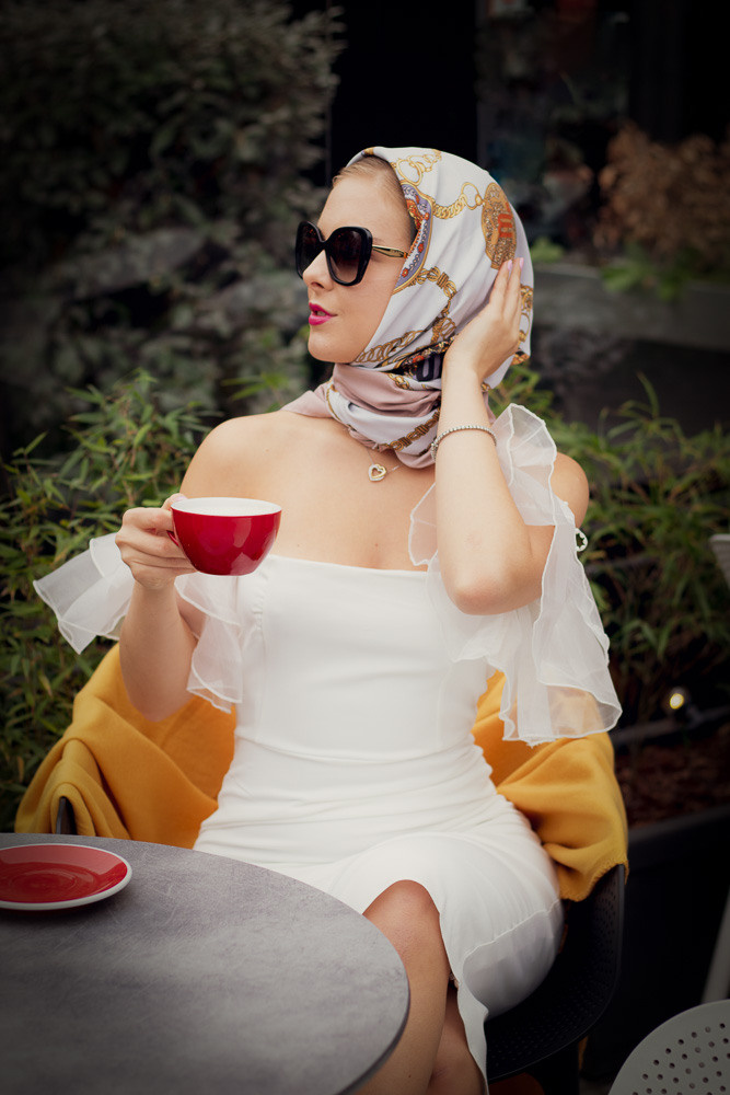 City walk with Yana. Family, Children and Business photographer in Belgium