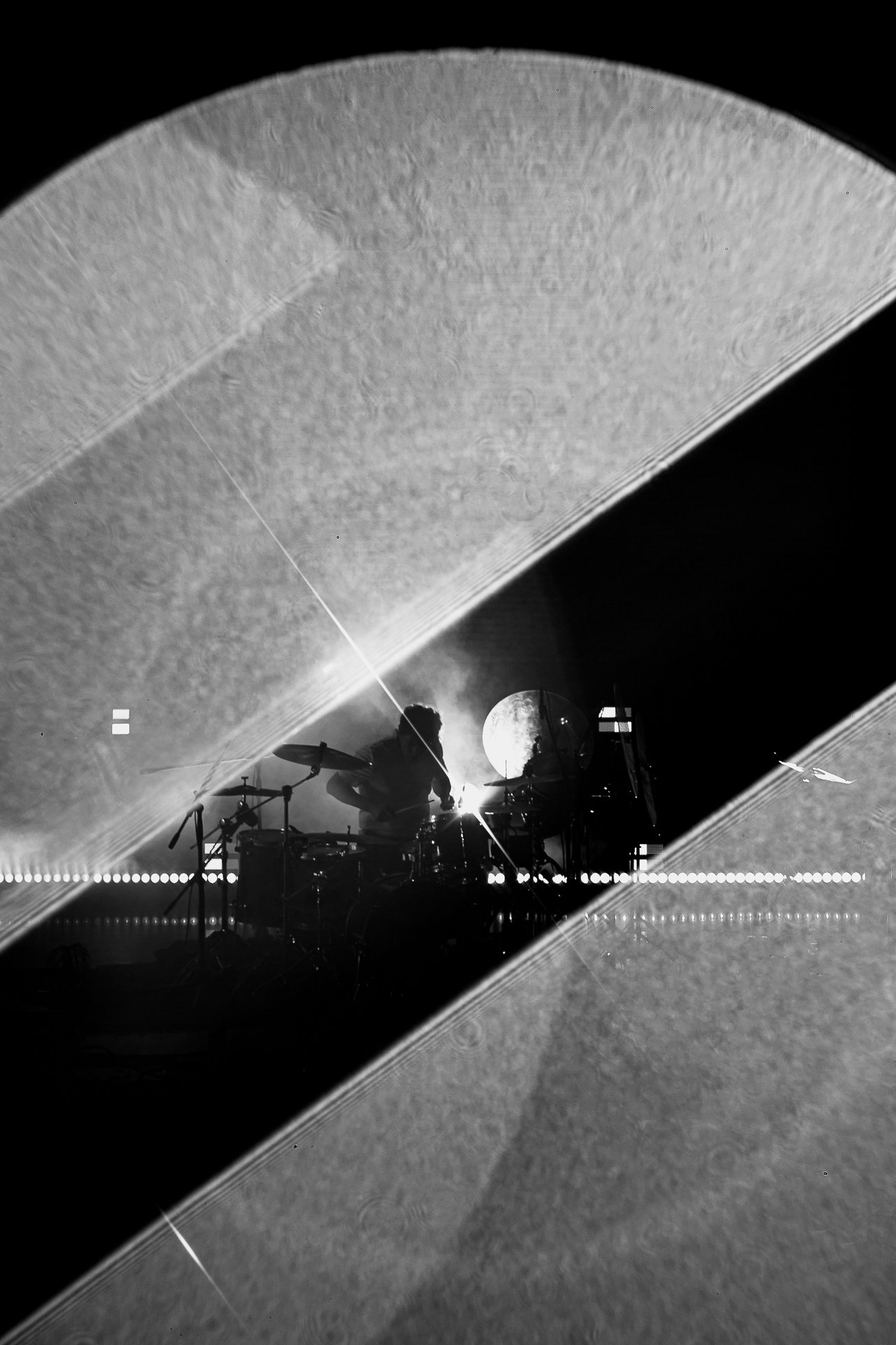 Дельфин. Концерт в Москве 24.10.25, Atmosphere