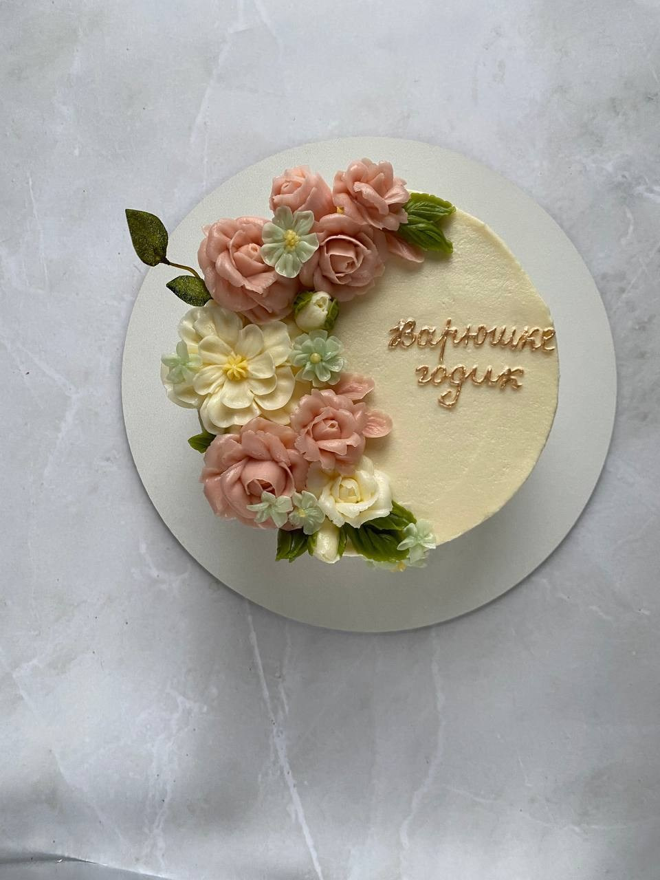 Работы учениц. Аникина Юлия / Кремовая флористика в корейской технике