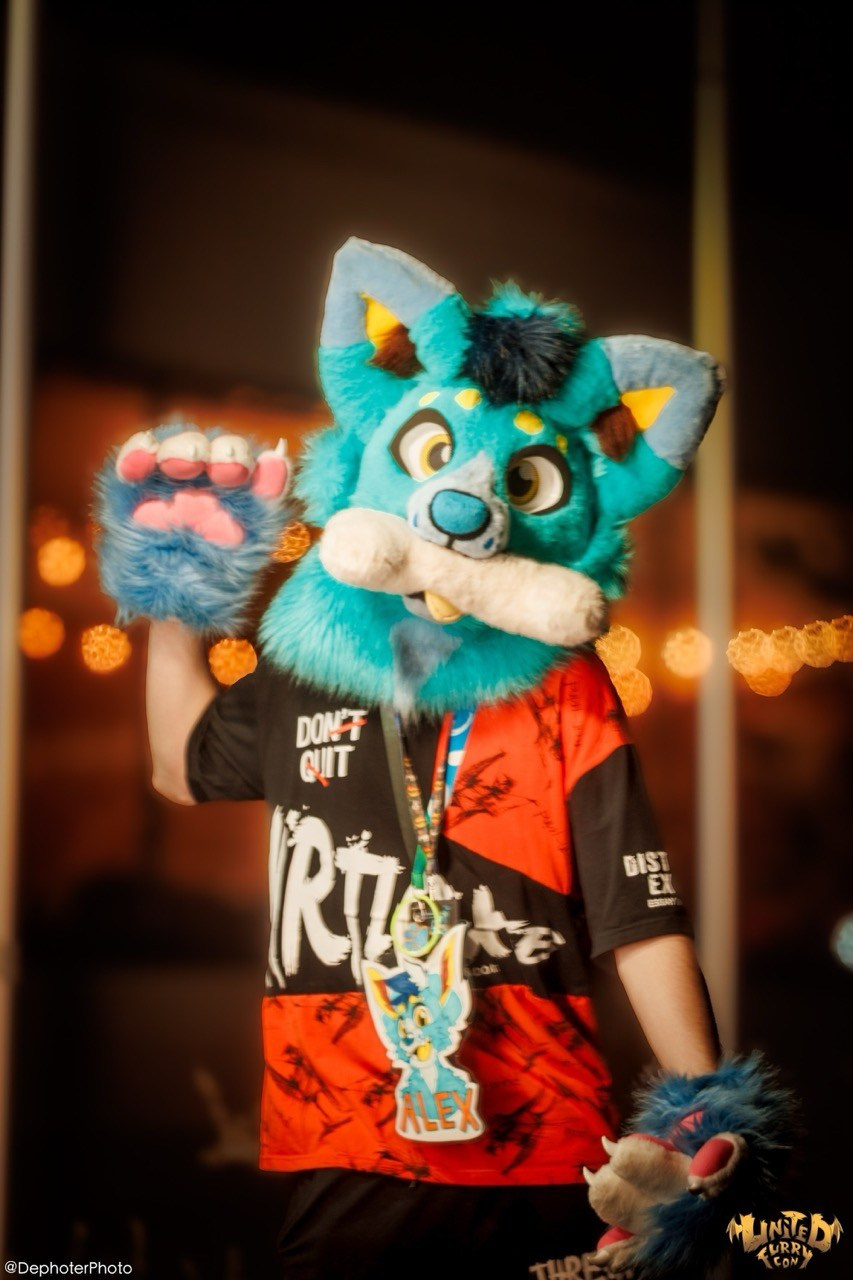 United Furry Convention 2026. Различные мероприятия и просто фотографии людей