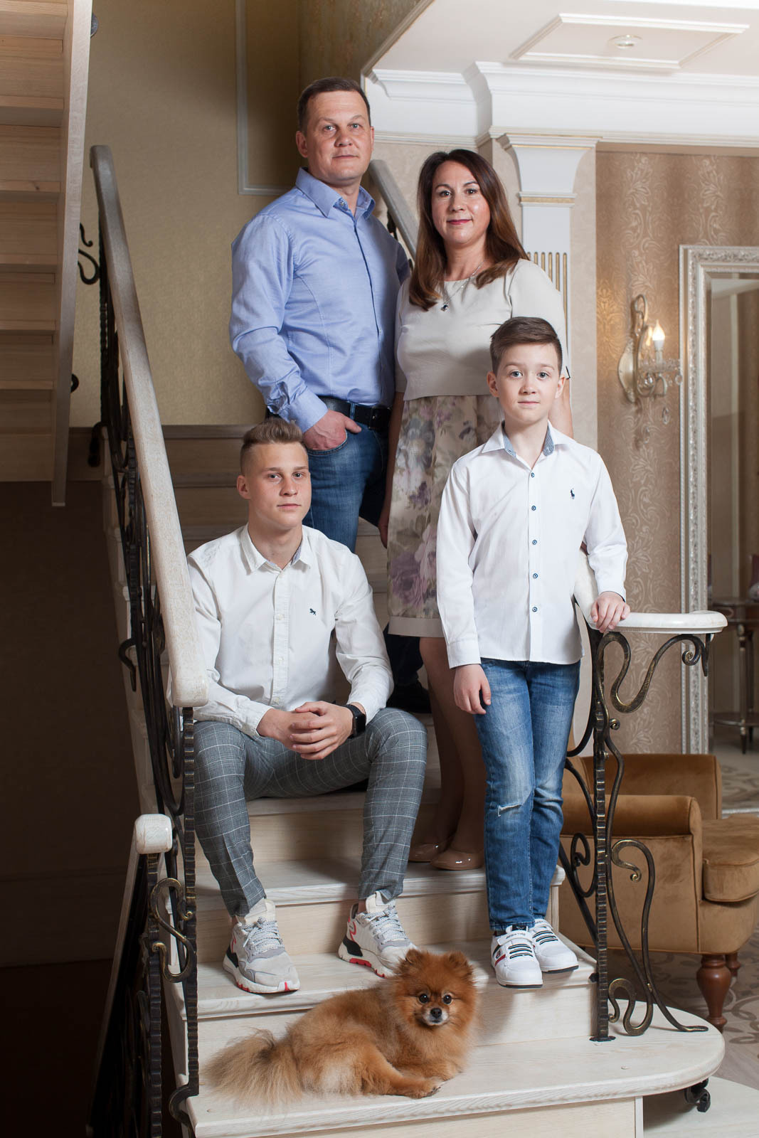 Фотосессия семейная в доме