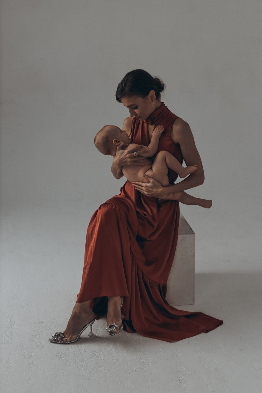 Фотосессия материнства. Студийная и домашняя съемка с детьми. Семейный и фотограф новорожденных в Санкт-Петербурге Ольга Руденко