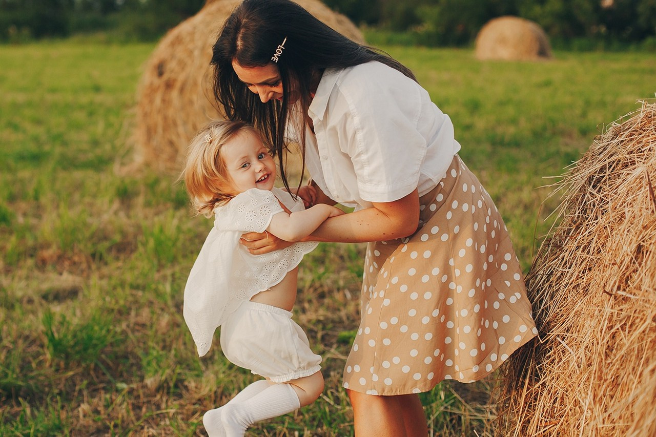 Фотосессия со стогами сена. Фотограф Евгения Мальцева, Архангельск