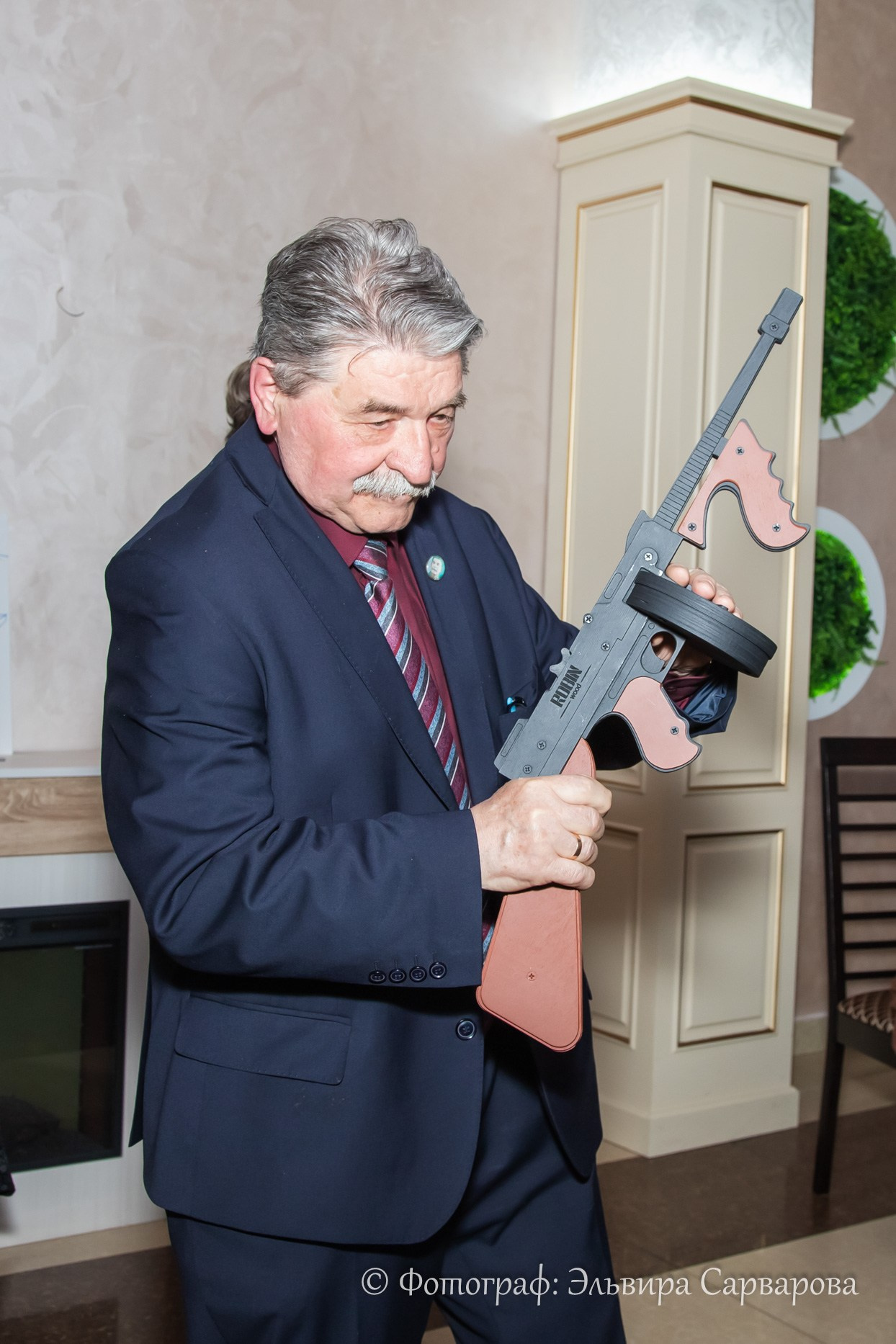 Гангстерская вечеринка в стиле 1920-х. Репортажный Фотограф