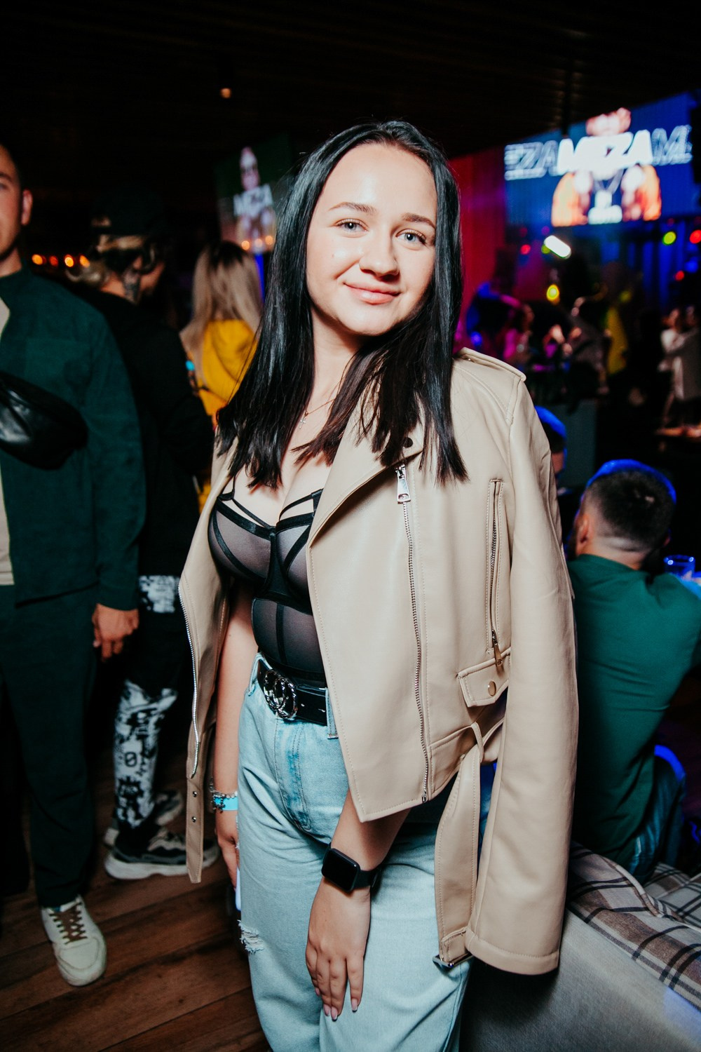 Презентация «Iphone 15». Свадебный и детский фотограф в Волгограде Слава Белов