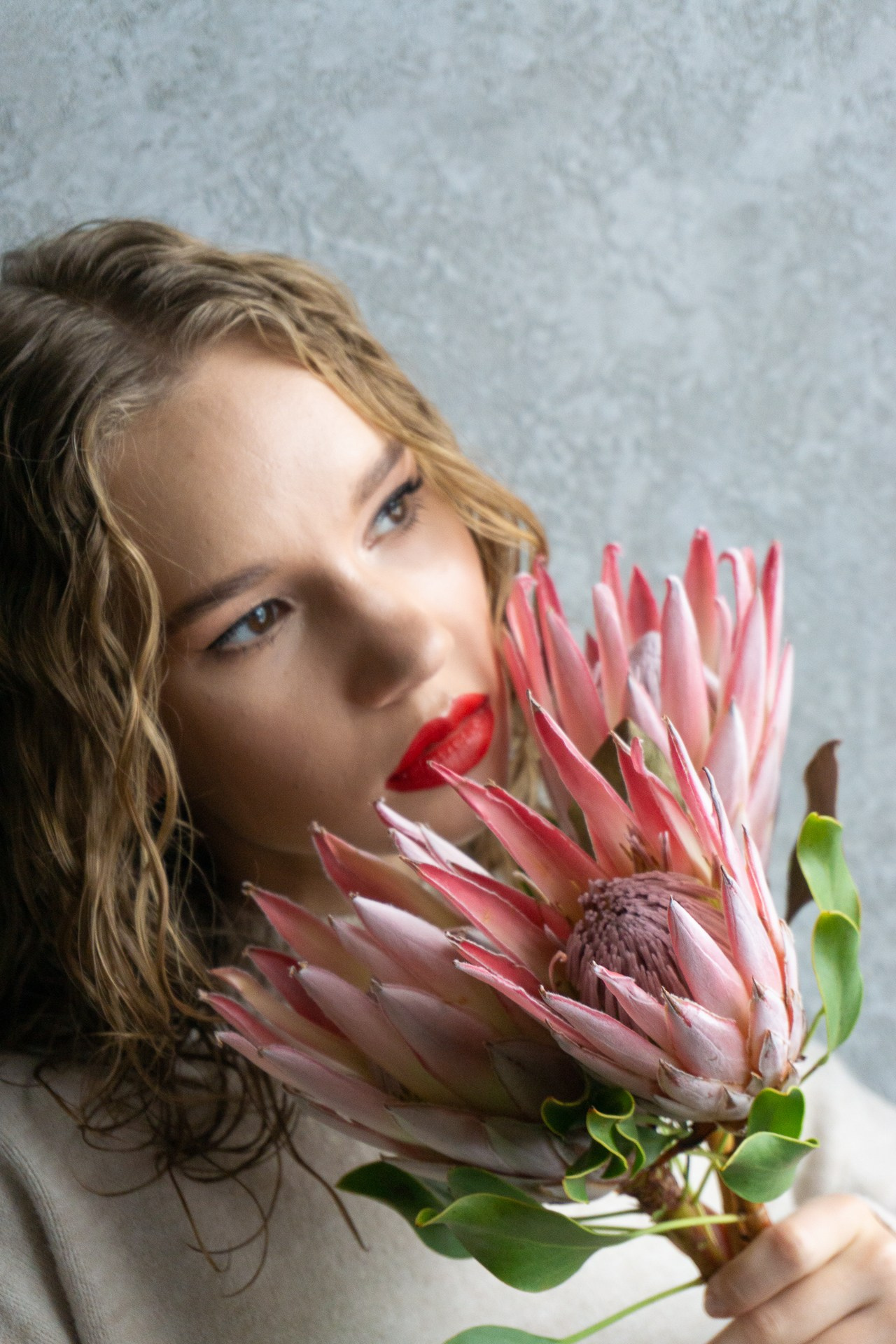 Лиза для «Цветочной лавки». Фотограф в Екатеринбурге Яна Круташова