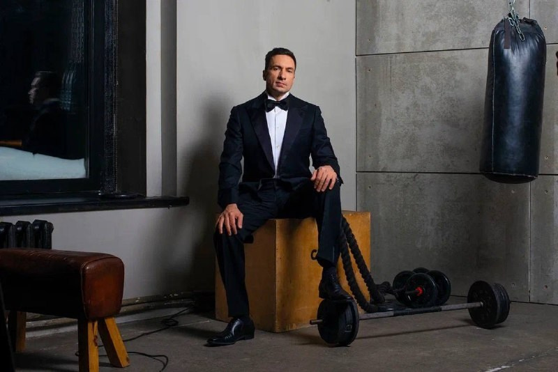 Деловой портрет. Фотограф для маркетплейсов Михаил Бове