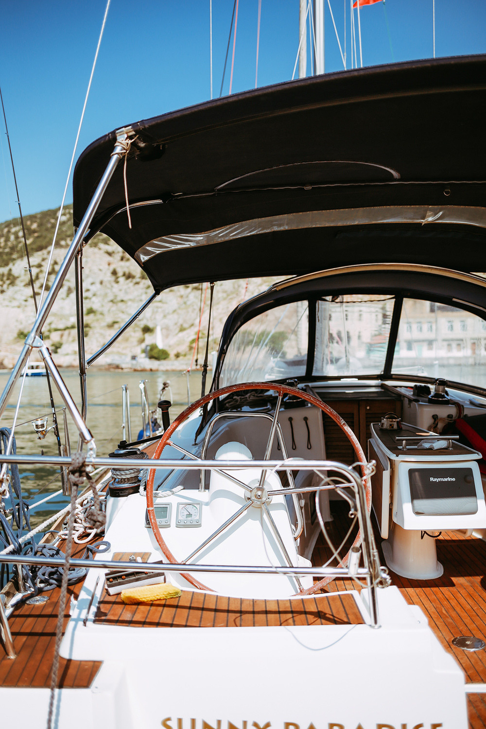 Юля в солнечной Балаклаве. Семейный фотограф в Москве Вера Гук