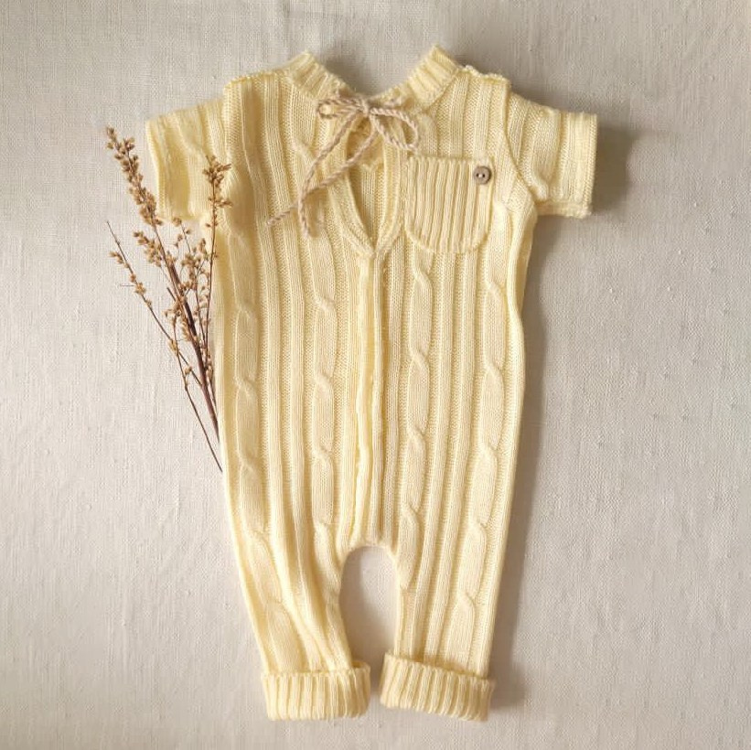 Каталог костюмчиков для новорожденных мальчиков. Фотограф новорожденных Москва. Ньюборн фотограф Москва