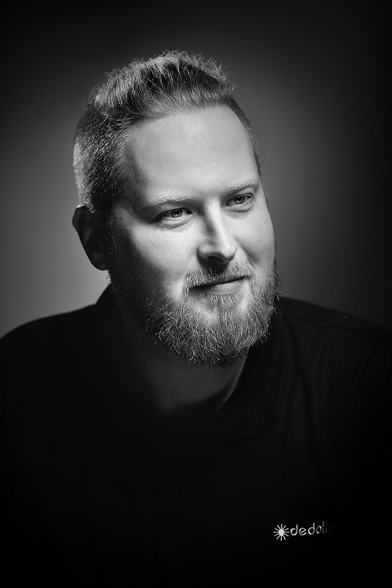 портрет в стиле harcourt. Фотограф Валерий Коновалов