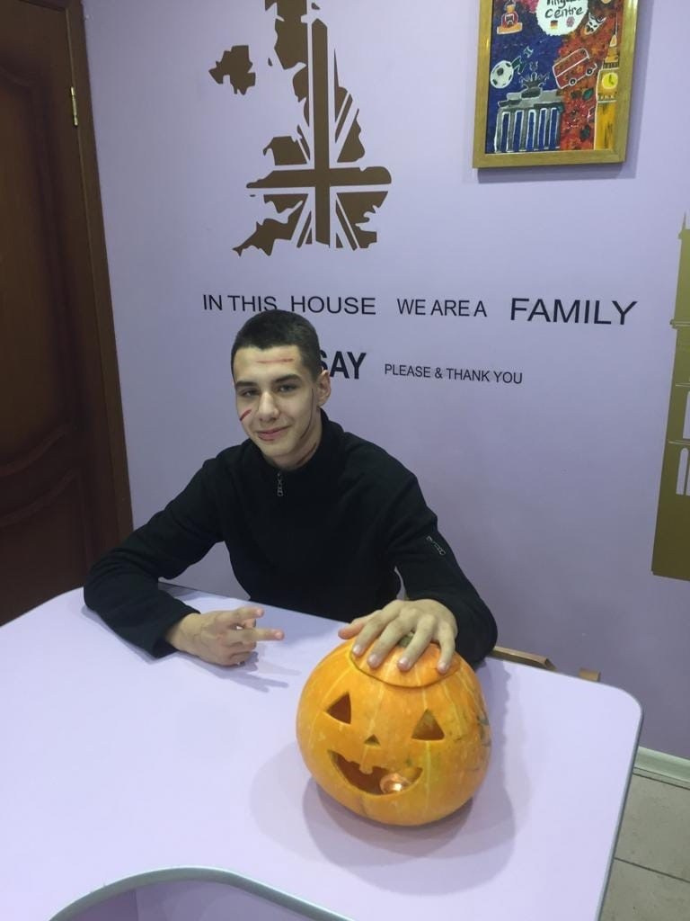 Весёлый праздник в нашей языковой школе. LinguaCentrePro