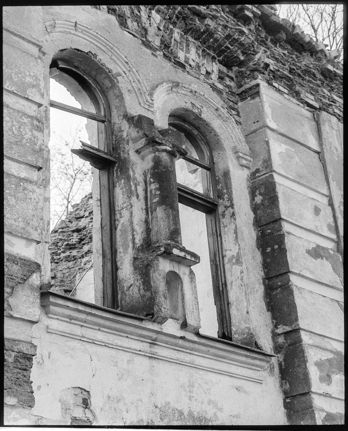 Разные  окна, которые попали в мой объектив. Фотограф Евгений Стельмах в Молодечно и Минске