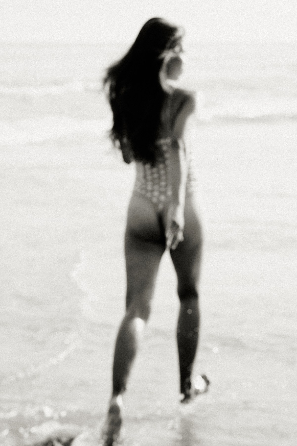 I am Diana, a portrait photographer. I take pictures around the world