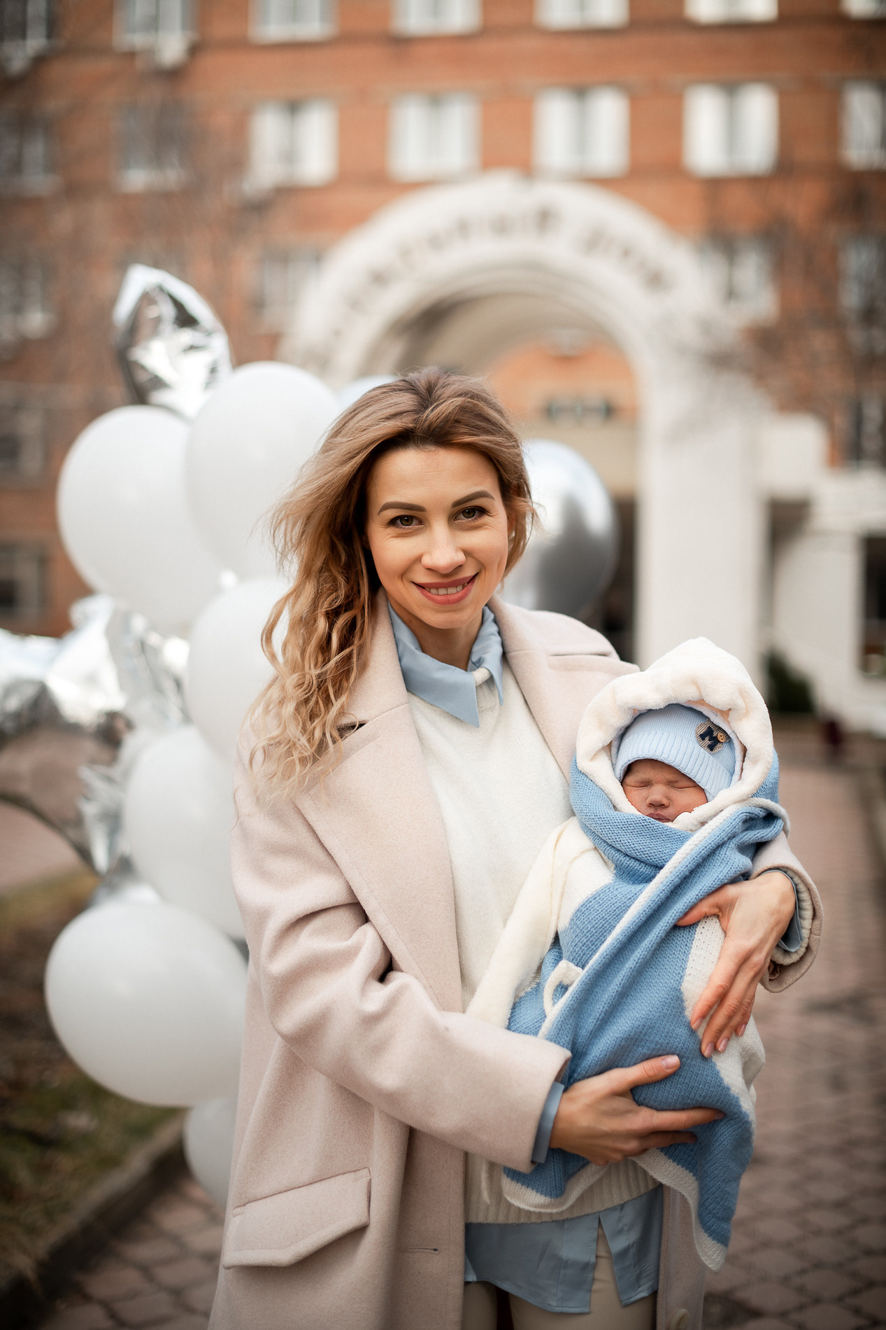 Выписка из роддома. Профессиональный семейный и церковный фотограф в Ростове-на-Дону