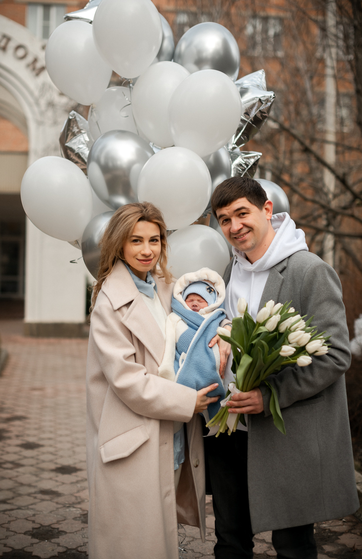 Выписка из роддома. Профессиональный семейный и церковный фотограф в Ростове-на-Дону