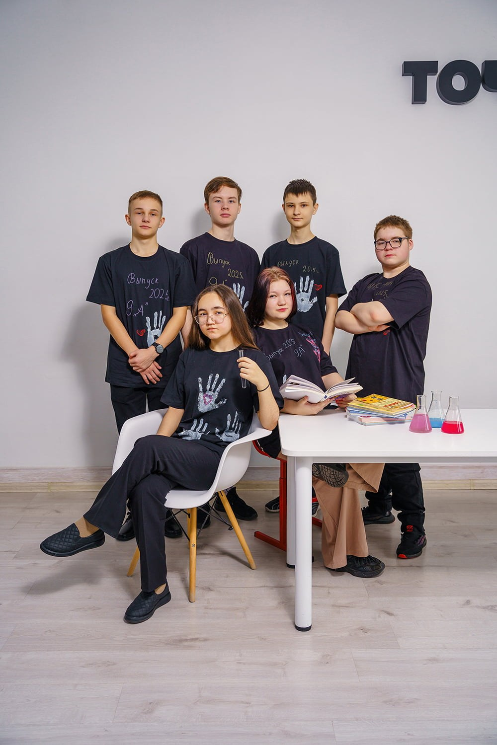 Альбом под ключ: фотосъёмка для 9 класса в с. Богучаны. СИГМА | Студия выпускных альбомов Красноярск