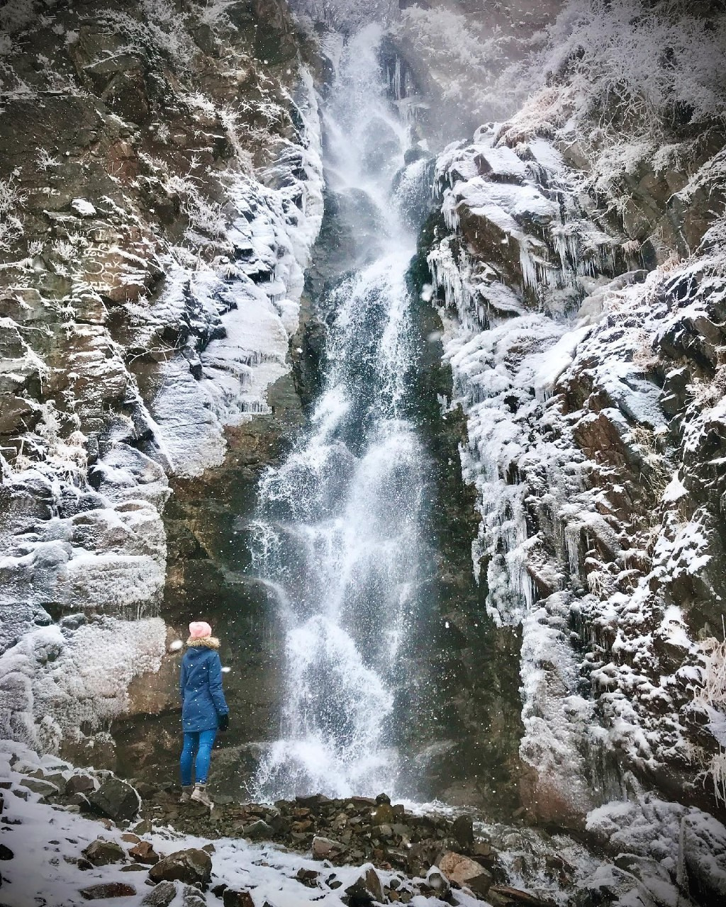 Медвежий водопад рядом с Алматы, Казахстан. Ущелье Тургень и водопад Тургеньский