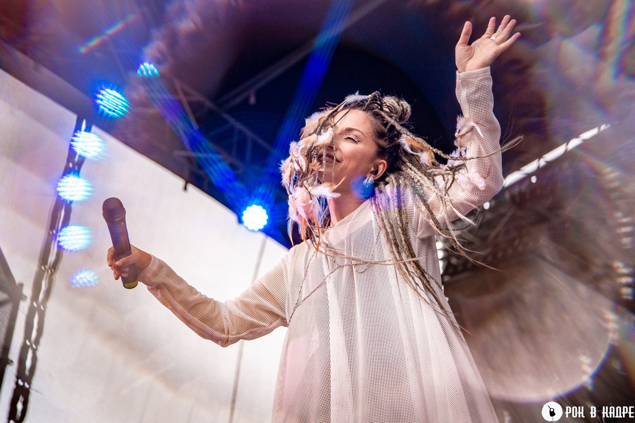 Мураками. «Двор Гостинки». 13.07.2023. Фотограф Тая Валюженич