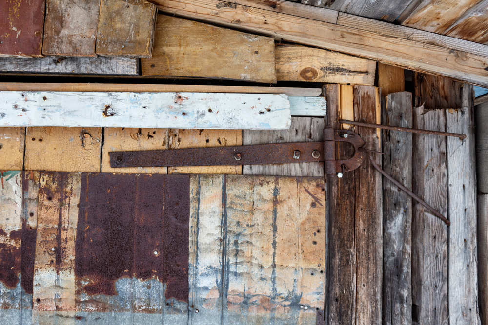 Крепление ворот на петле