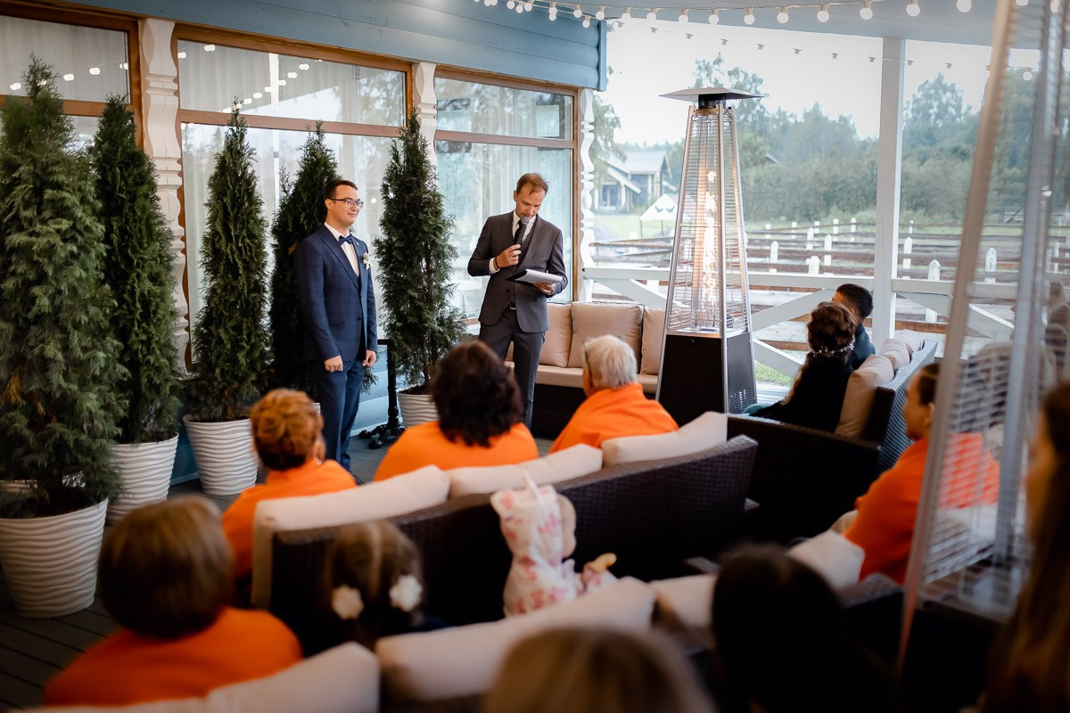 Свадебная фотосессия в ресторане. Свадебный фотограф в Санкт-Петербурге Антон Владимиров